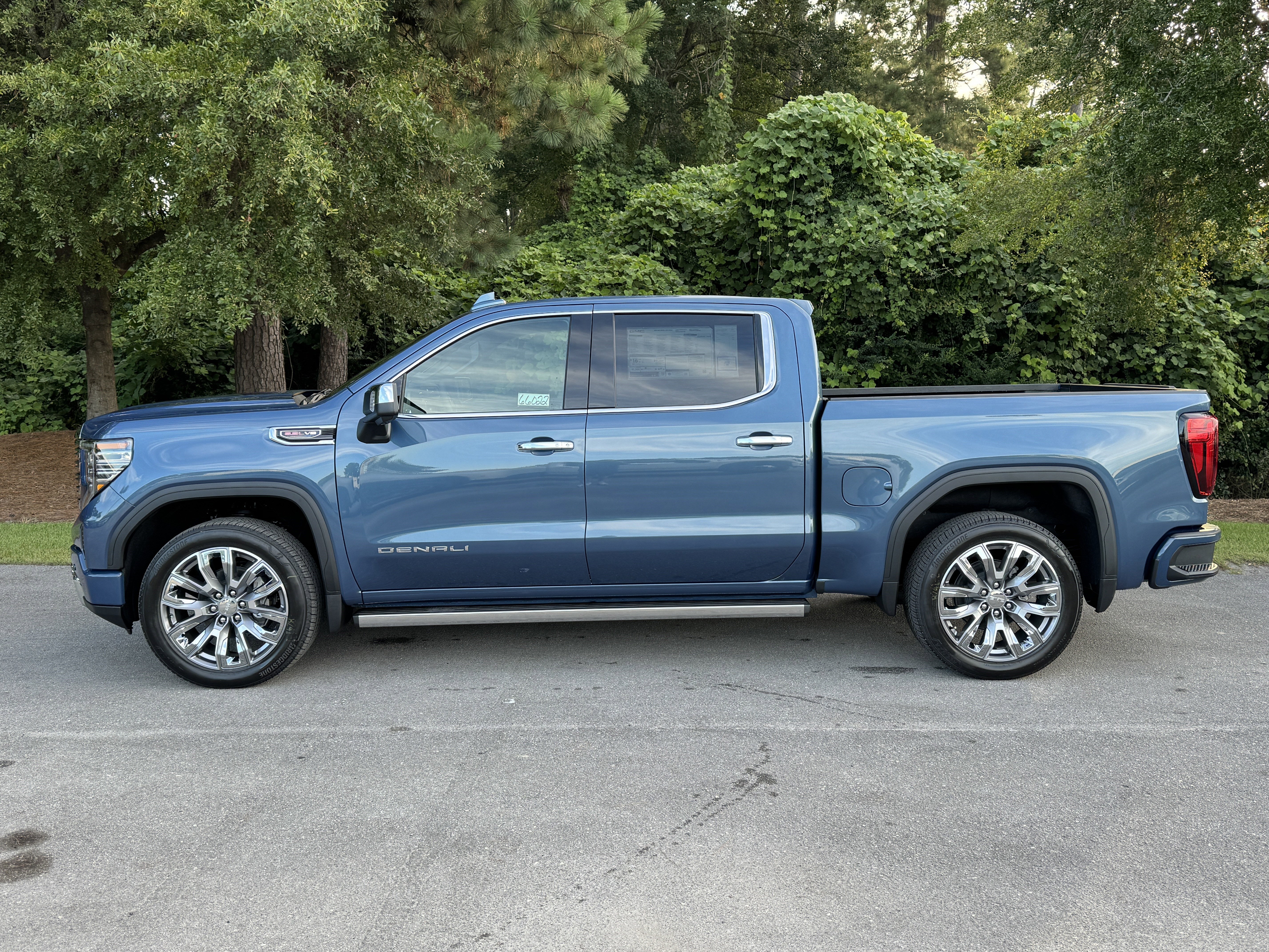 New 2026 GMC Sierra 1500 Denali w/ Denali Reserve Package image 16