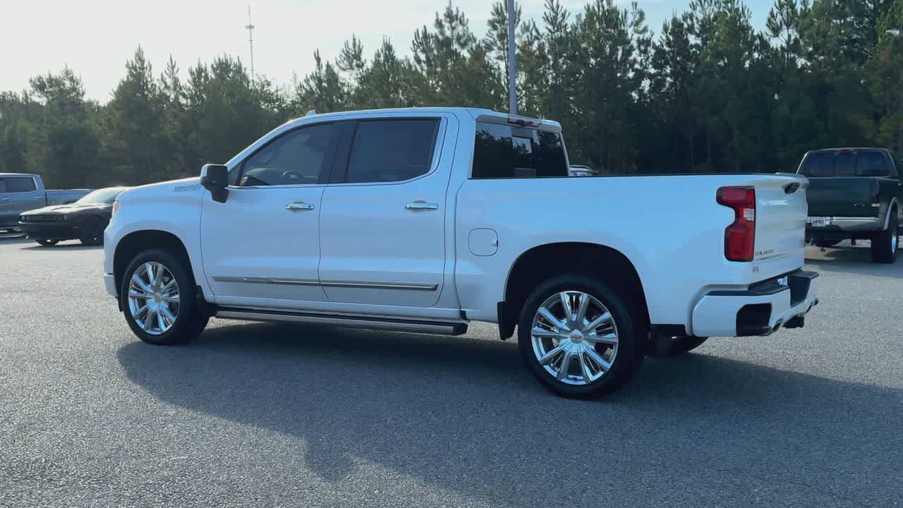 Used 2025 Chevrolet Silverado 1500 High Country AWD/4WD image 6