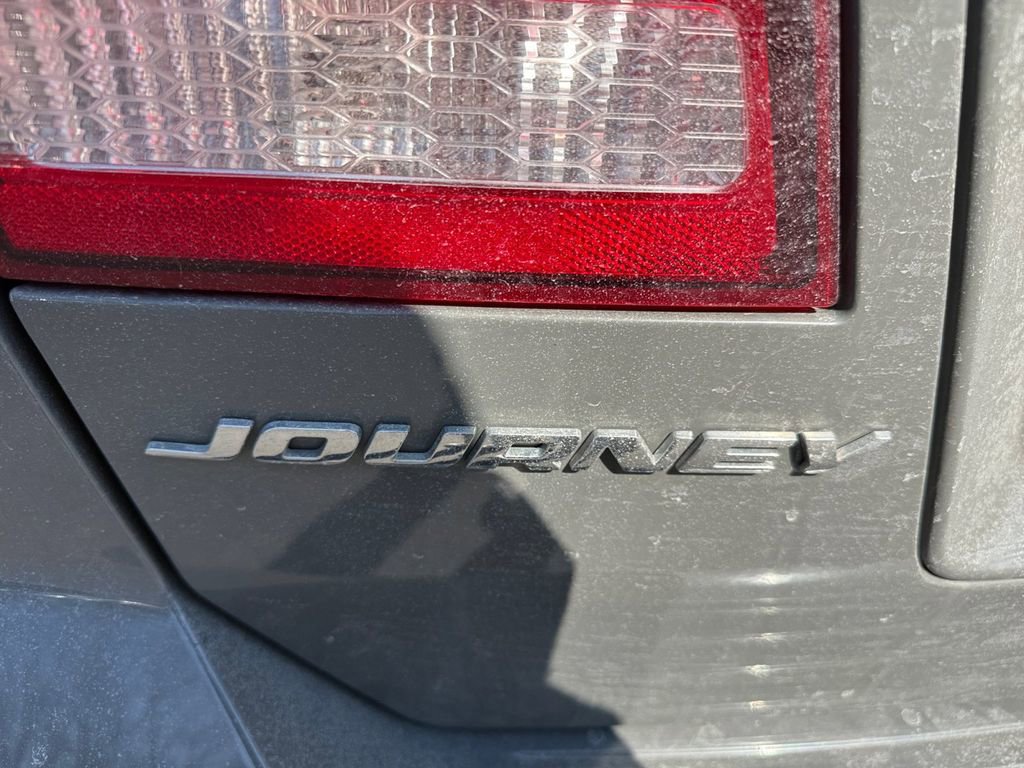 Used 2019 Dodge Journey SE w/ Connectivity Group image 32