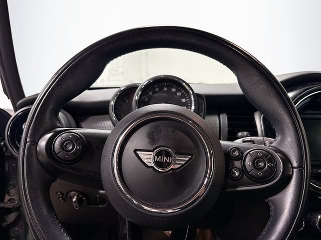 Used 2018 MINI Cooper 2-Door Hardtop FWD image 11