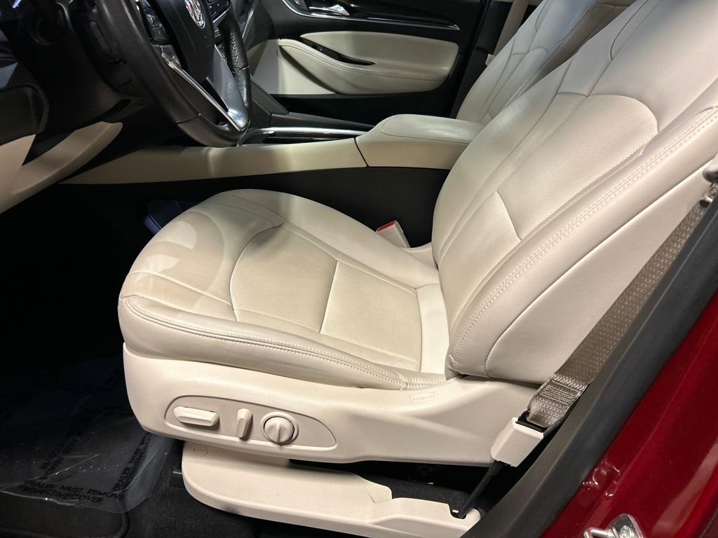 Used 2023 Buick Enclave Essence w/ Sport Touring Edition image 15
