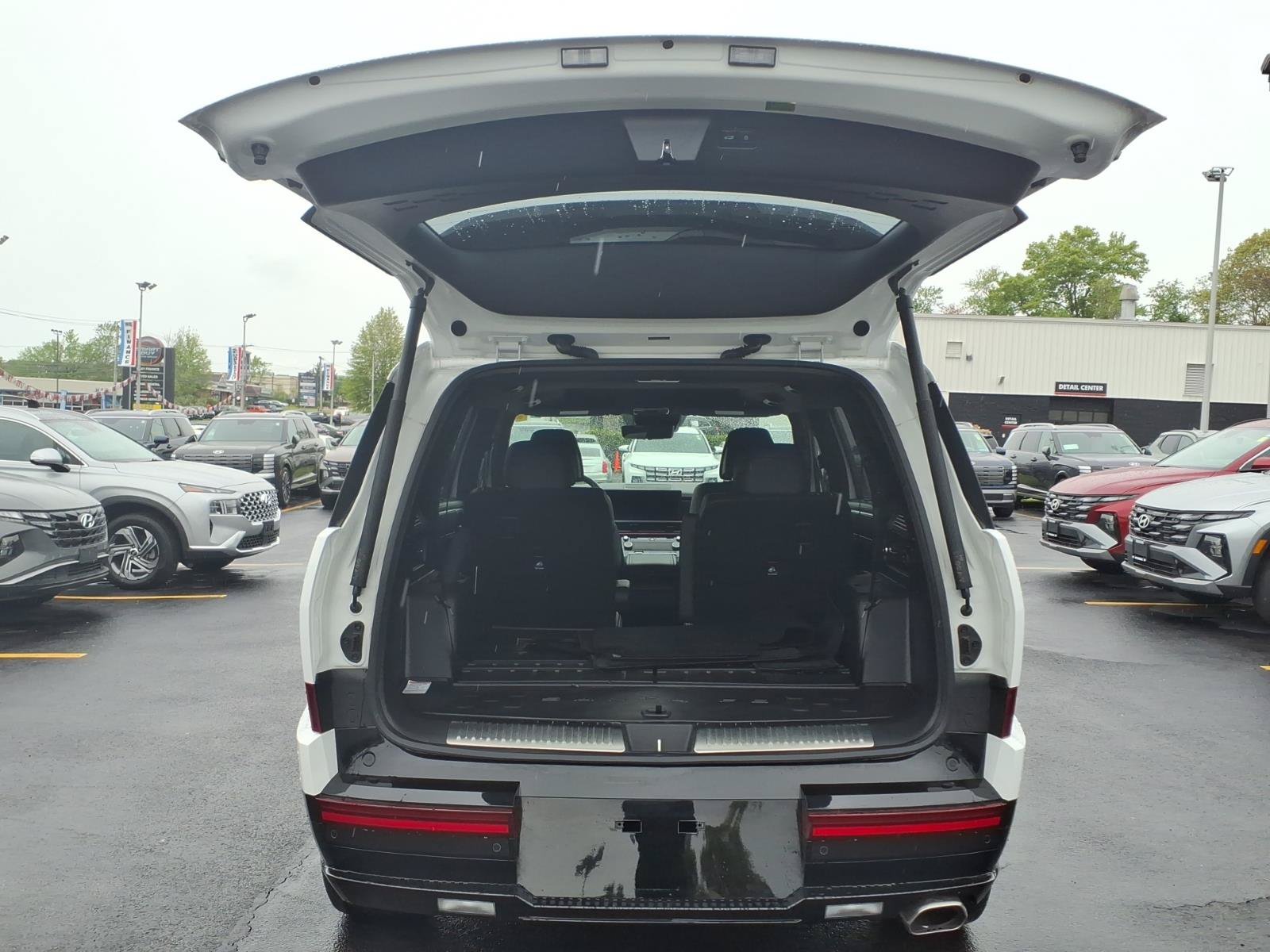 Used 2025 Hyundai Santa Fe Calligraphy AWD/4WD image 7