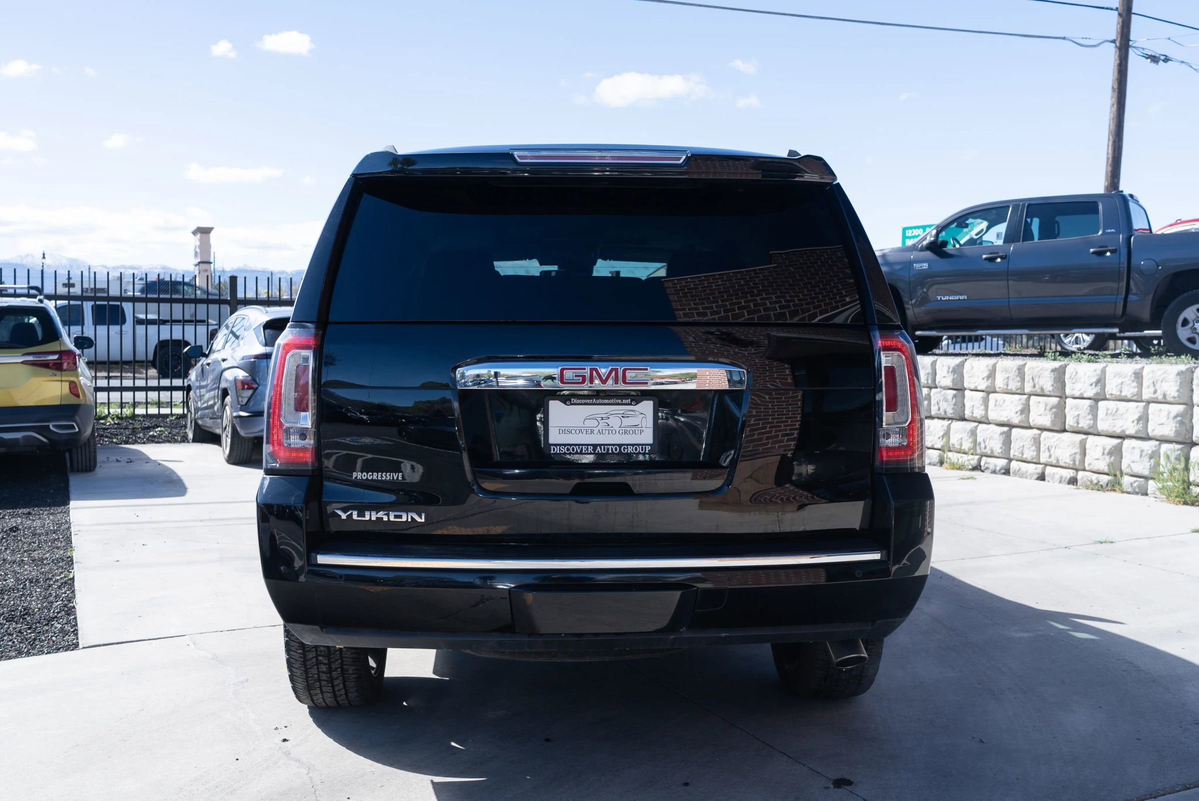 Used 2018 GMC Yukon Denali w/ Denali Ultimate Package image 6