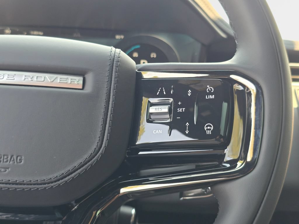 New 2026 Land Rover Range Rover Sport Dynamic SE AWD/4WD image 18