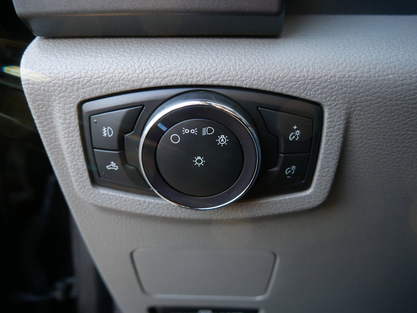 Used 2022 Ford F350 XLT w/ Black Appearance Package image 30