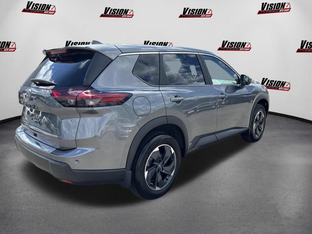 Certified 2026 Nissan Rogue SV AWD/4WD image 5