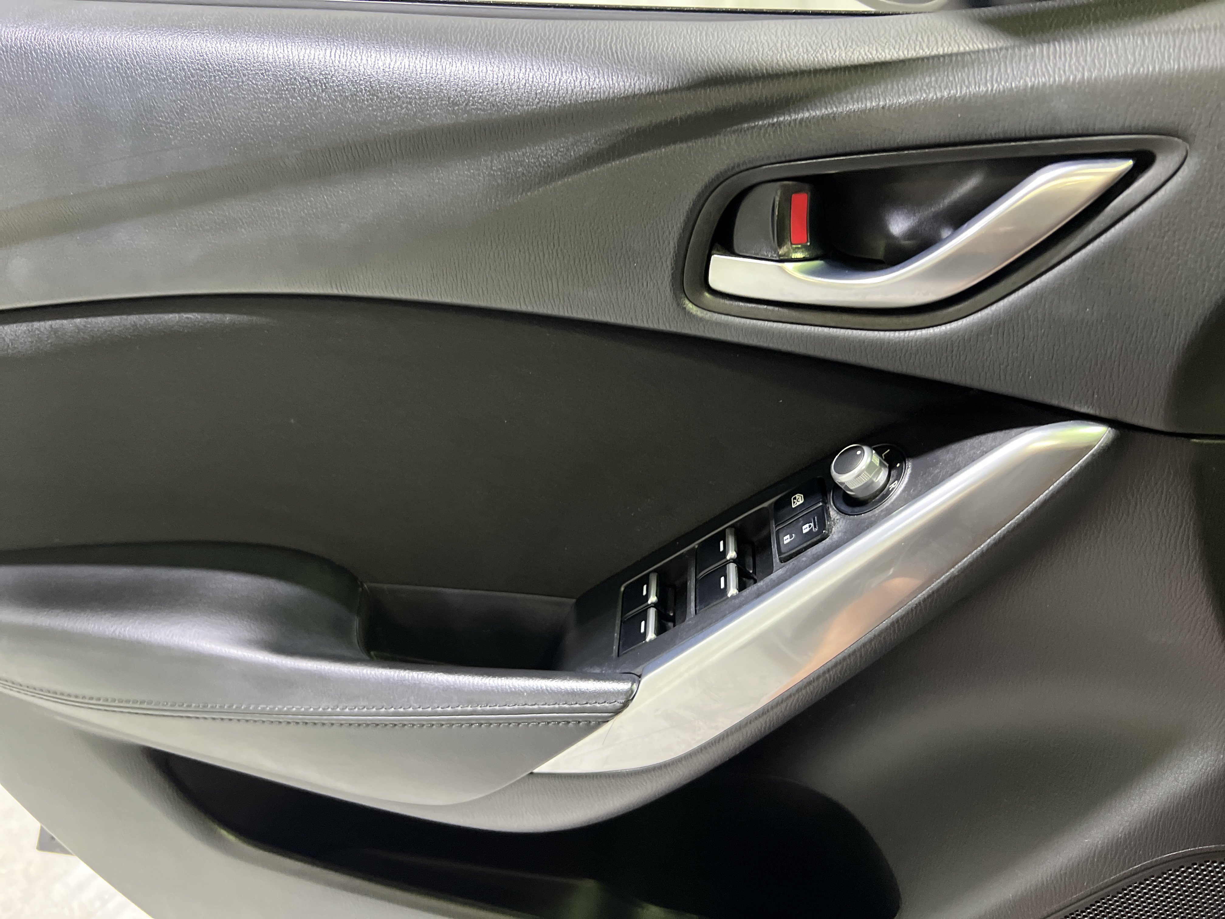 Used 2016 MAZDA MAZDA6 Sport FWD image 24