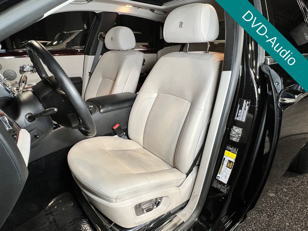 Used 2013 Rolls-Royce Ghost RWD image 5