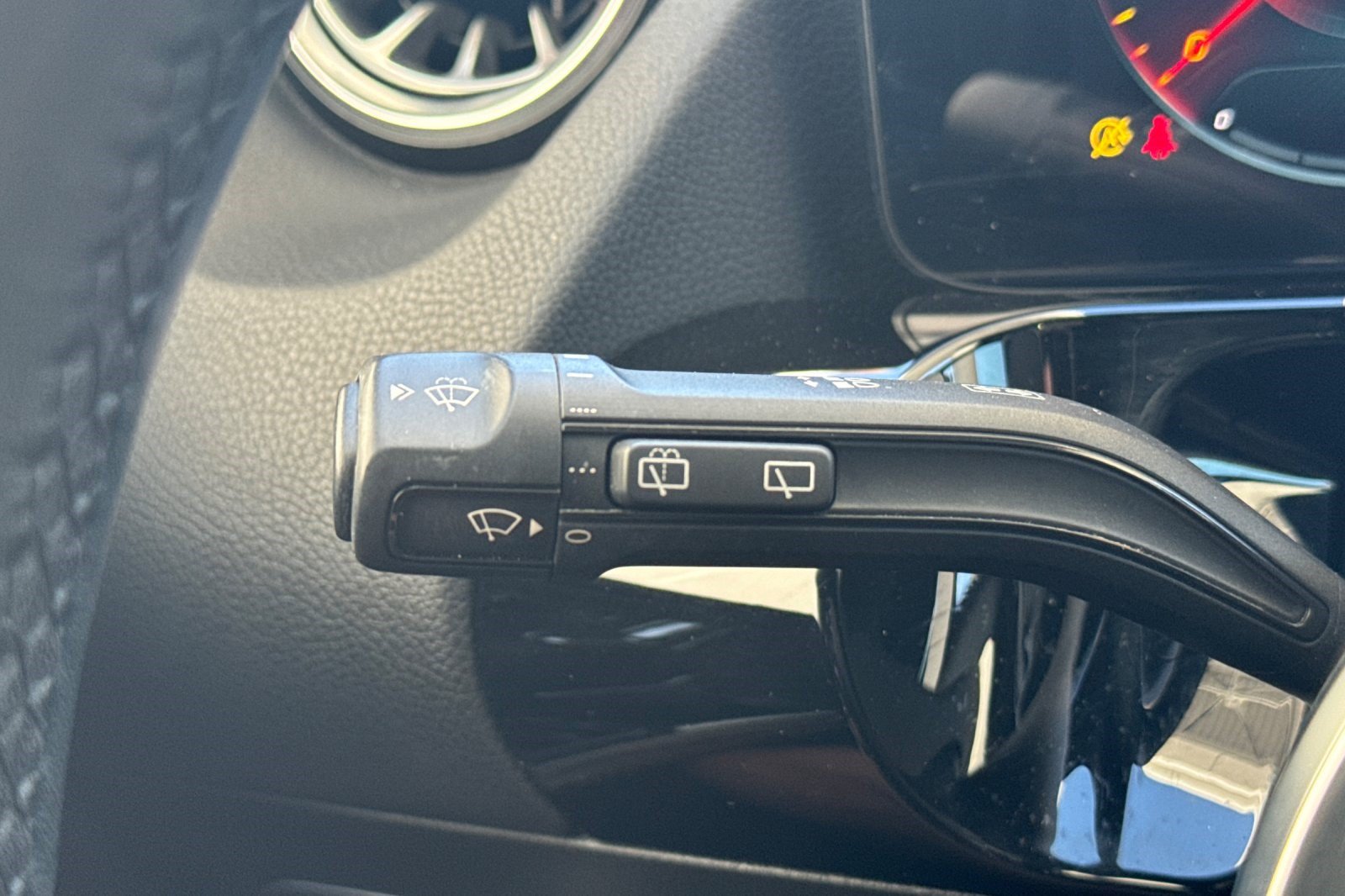 Used 2023 Mercedes-Benz GLA 250 image 33