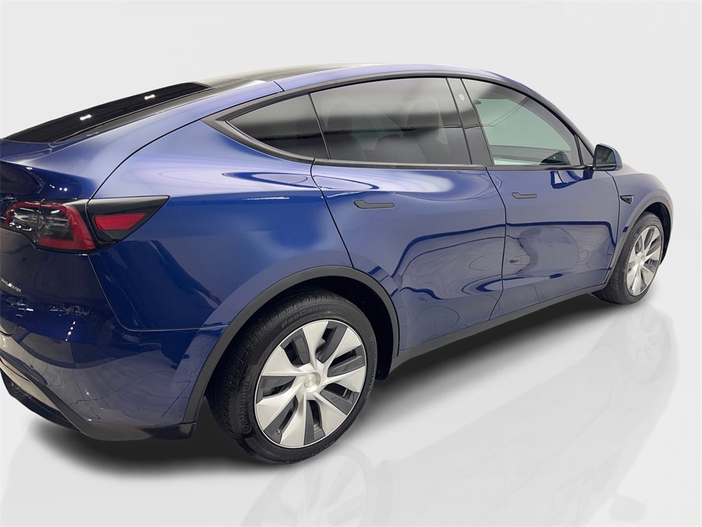 Used 2022 Tesla Model Y Long Range image 13