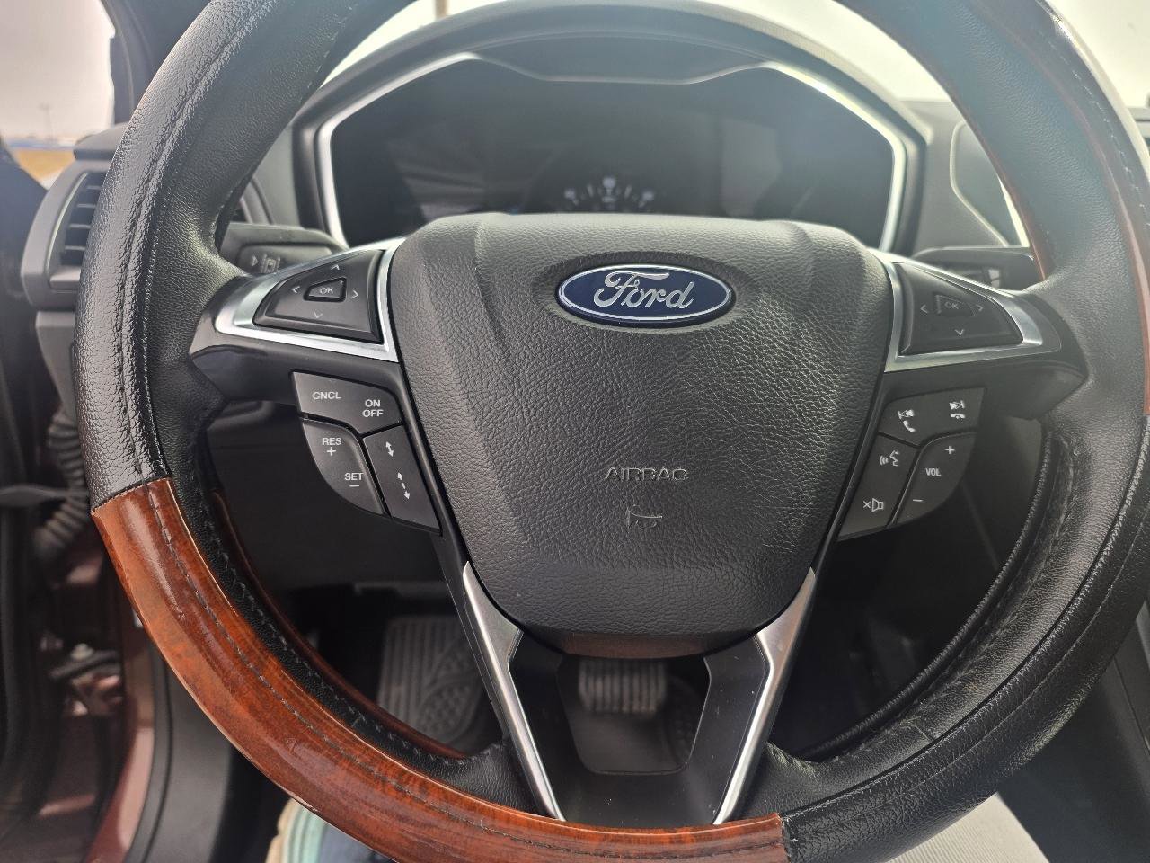 Used 2019 Ford Fusion Titanium FWD image 21