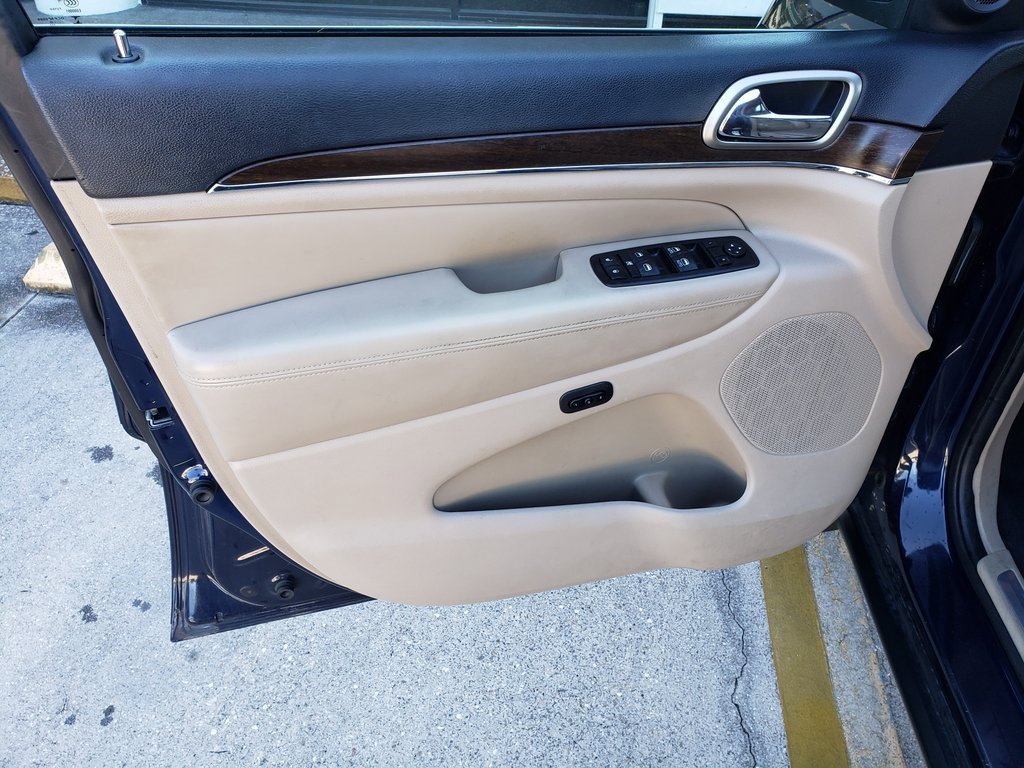 Used 2019 Nissan Rogue SV image 11