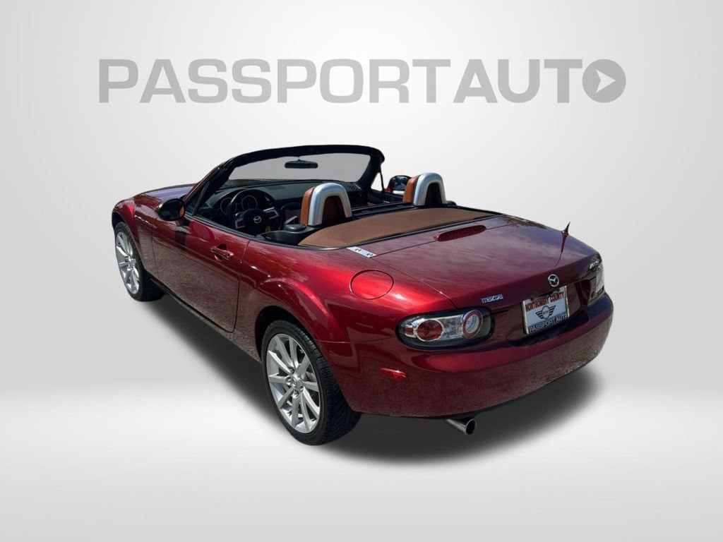 Used 2006 MAZDA MX-5 Miata Grand Touring RWD image 8