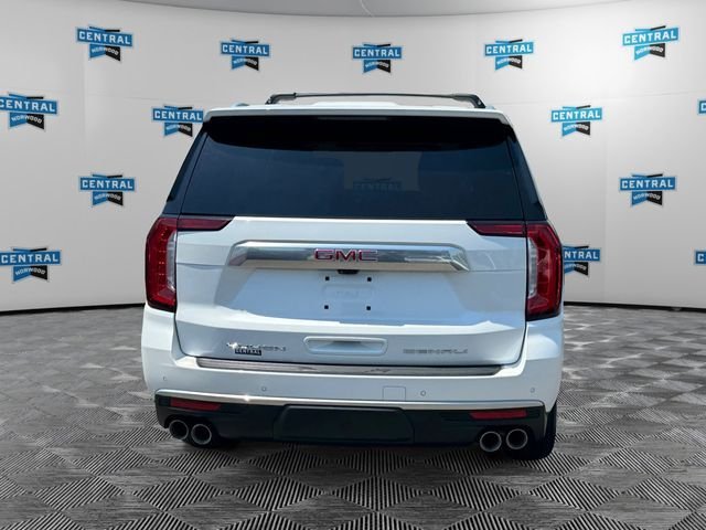 Used 2024 GMC Yukon XL Denali w/ Denali Reserve Package AWD/4WD image 4