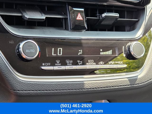 Used 2025 Toyota Corolla Cross LE AWD/4WD image 24