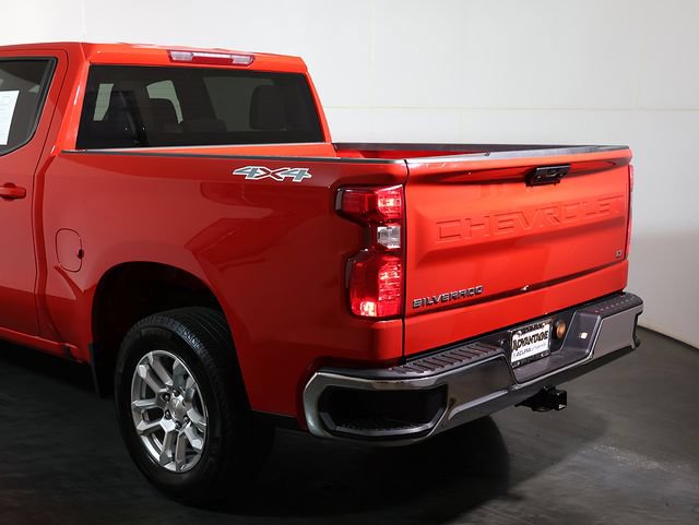 Used 2023 Chevrolet Silverado 1500 LT AWD/4WD image 12