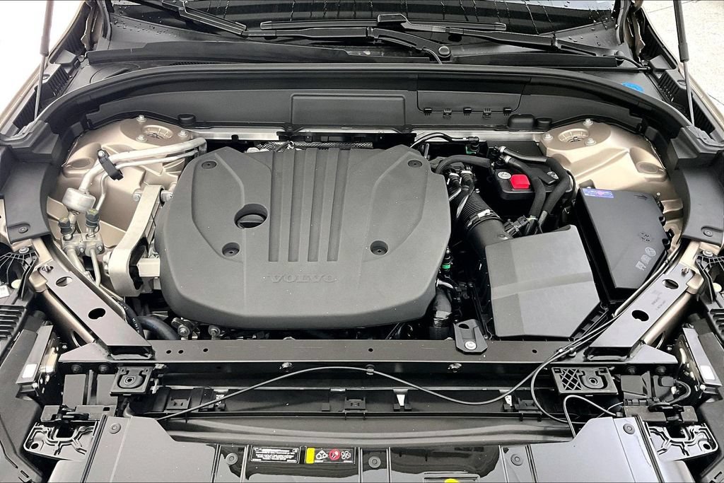New 2026 Volvo XC60 B5 Core w/ Climate Package AWD/4WD image 29