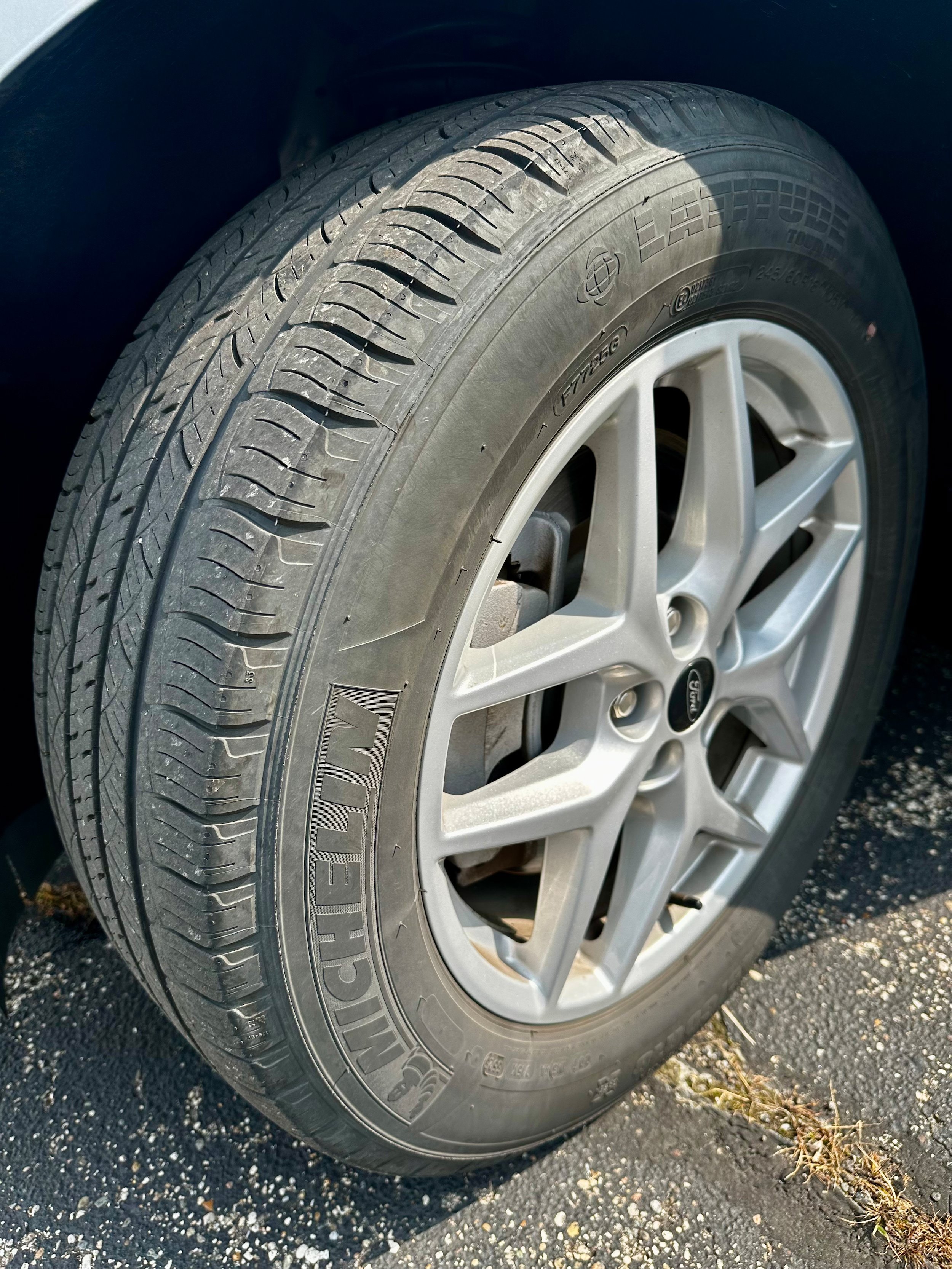 Used 2024 Ford Edge SEL AWD/4WD image 7