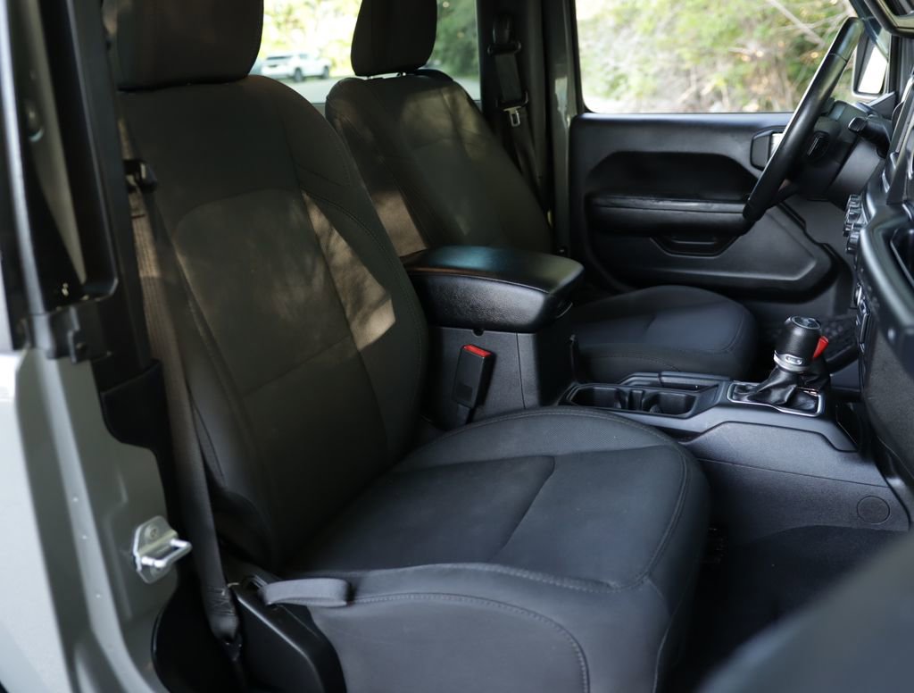 Used 2019 Jeep Wrangler Sport AWD/4WD image 28