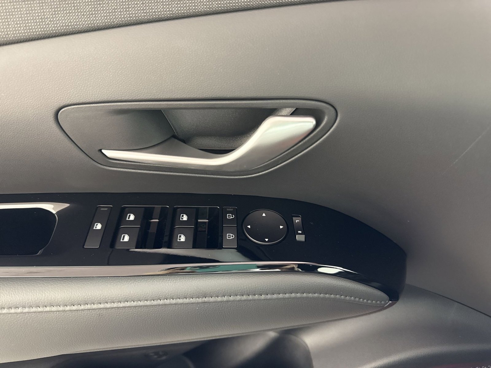 Used 2025 Hyundai Santa Cruz XRT image 15