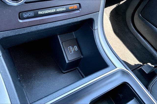 Used 2021 Ford Edge SE FWD image 15