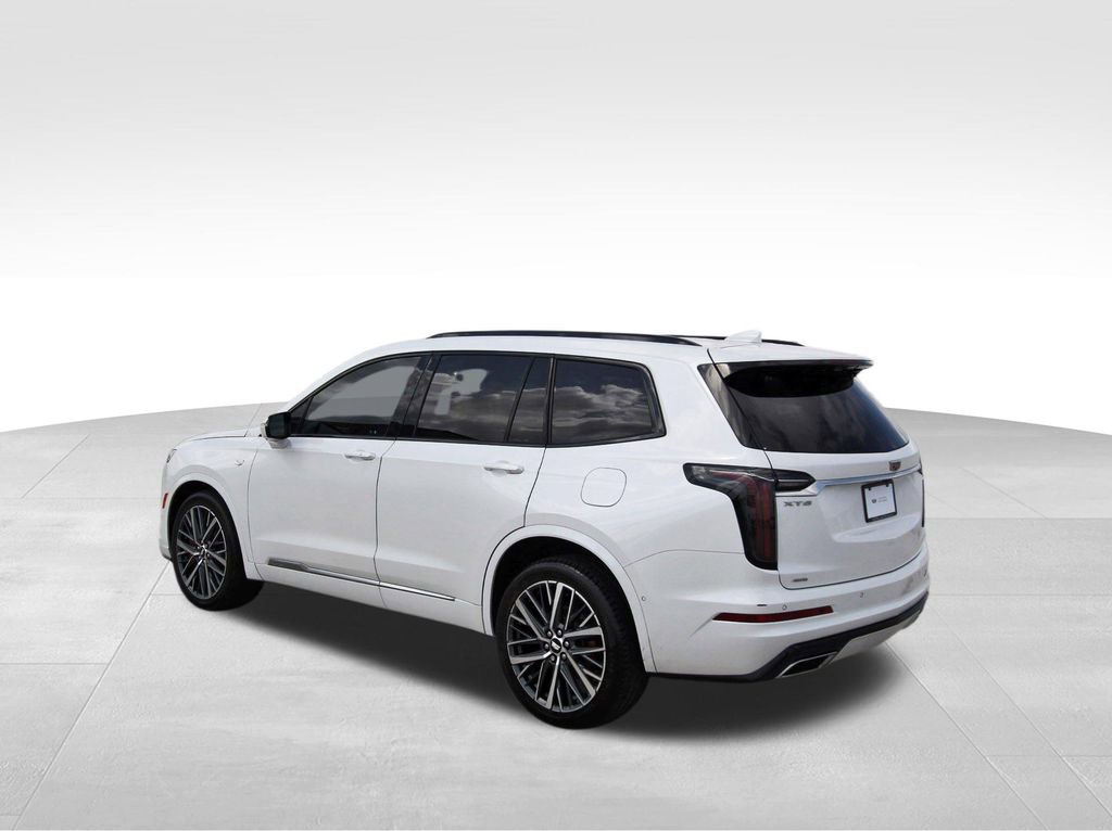 Certified 2023 Cadillac XT6 Sport w/ Technology Package image 3