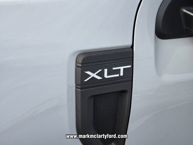New 2026 Ford Maverick XLT w/ XLT Luxury Package FWD image 6
