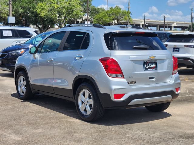 Used 2019 Chevrolet Trax LT w/ LT Convenience Package FWD image 5