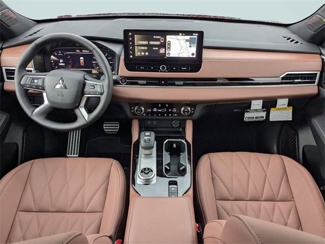 New 2025 Mitsubishi Outlander SEL image 13