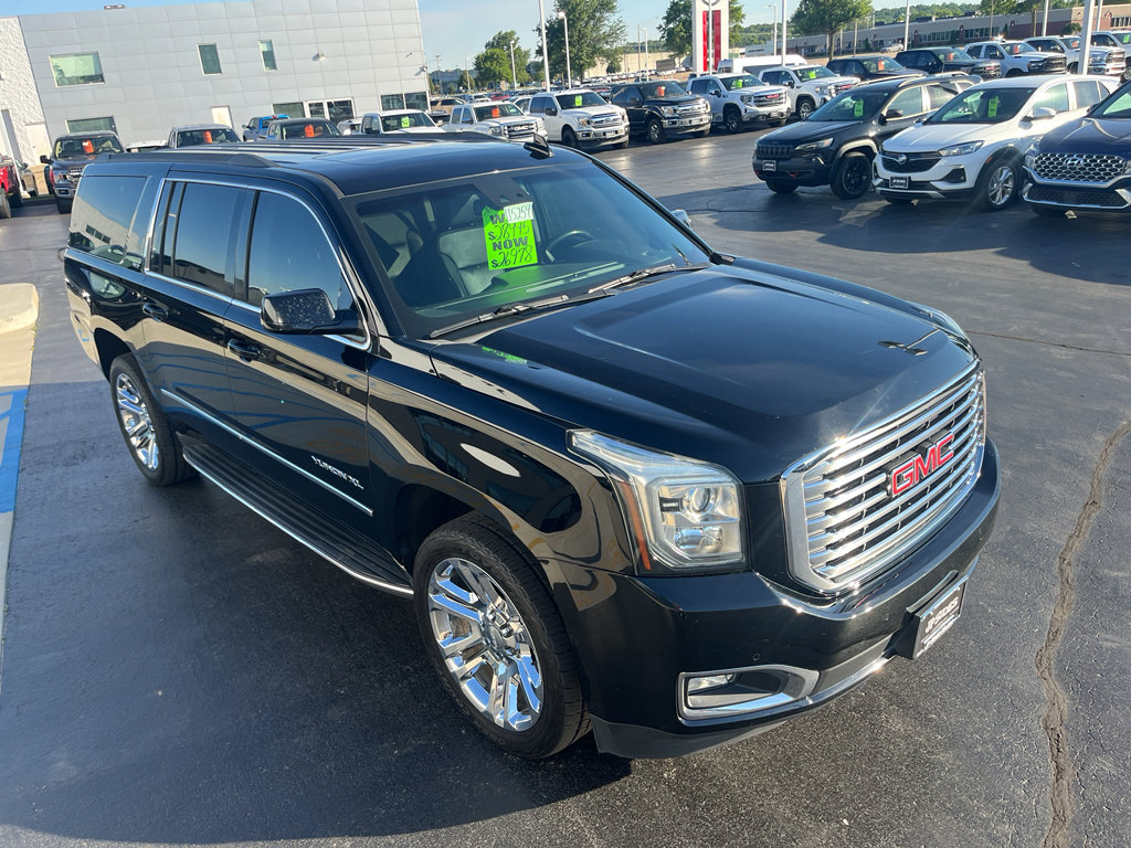 Used 2018 GMC Yukon XL SLT w/ Premium Edition AWD/4WD image 5