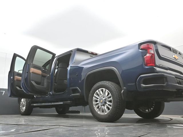 Used 2022 Chevrolet Silverado 3500 High Country w/ Z71 Off-Road Package image 55