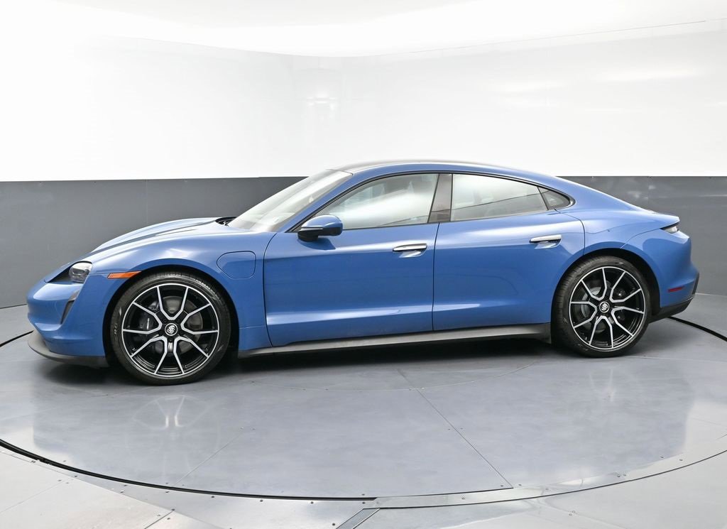 Used 2023 Porsche Taycan image 5