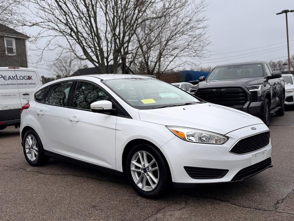 Used 2015 Ford Focus SE FWD image 8