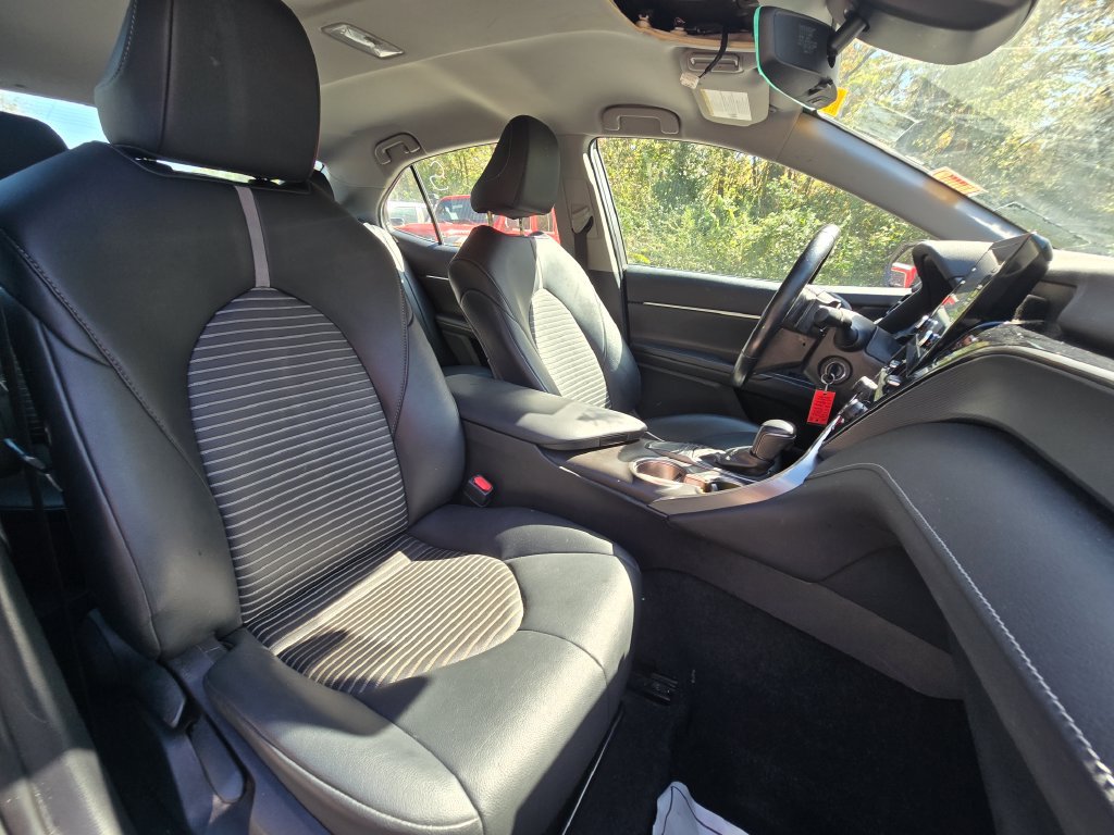 Used 2023 Toyota Camry SE FWD image 20