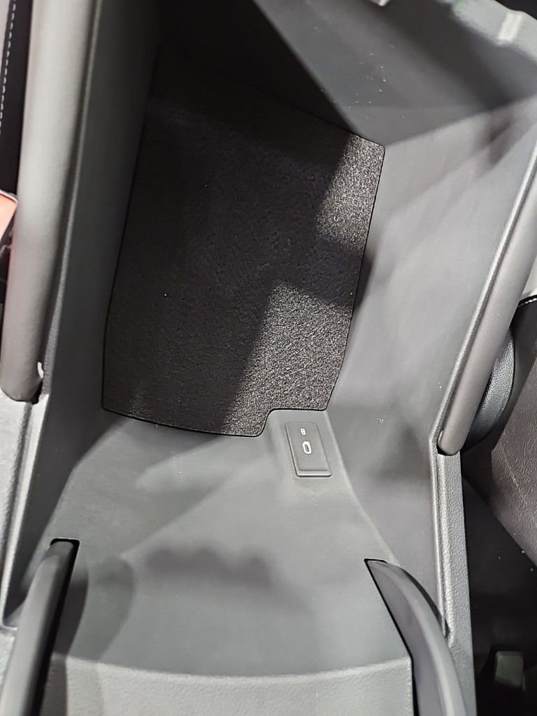 New 2025 Volkswagen Atlas Cross Sport SEL Premium R-Line image 26