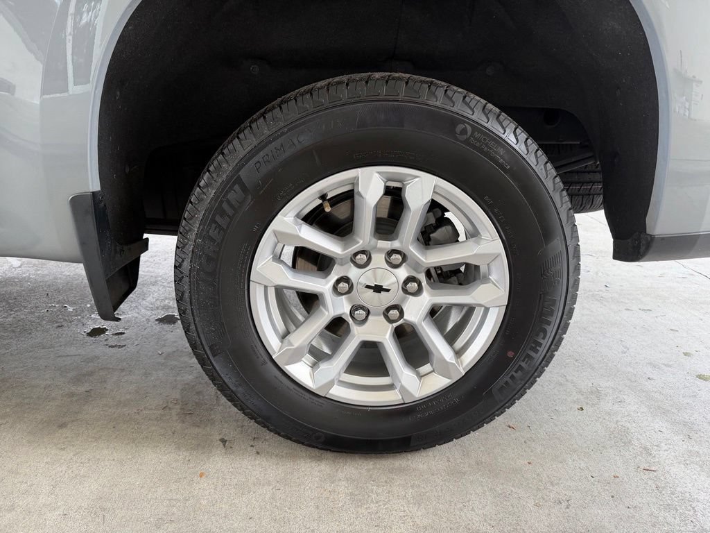 Used 2024 Chevrolet Silverado 1500 RST RWD image 18