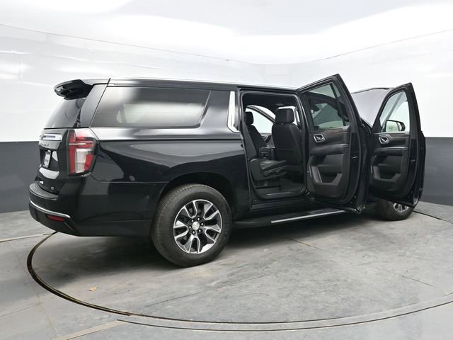 Used 2021 Chevrolet Suburban LT w/ Luxury Package image 53
