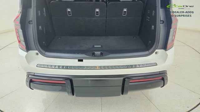 Used 2026 Nissan Armada PRO-4X w/ Captain's Chari Seat Package AWD/4WD image 14
