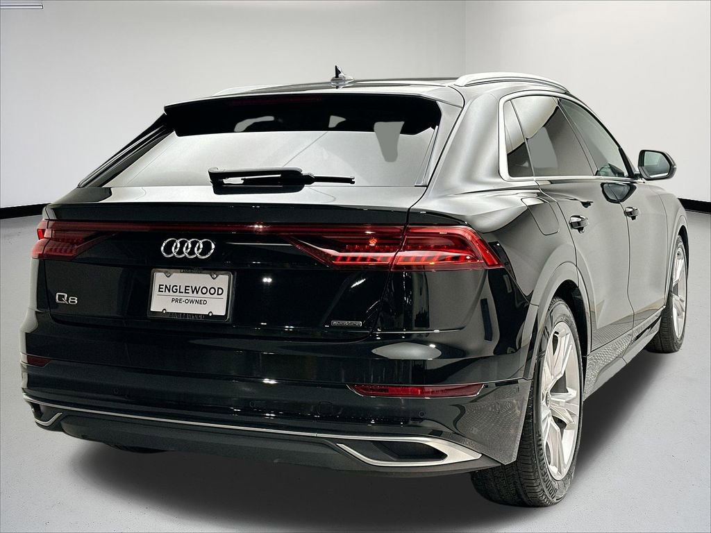 Used 2022 Audi Q8 Prestige w/ Prestige Package image 3