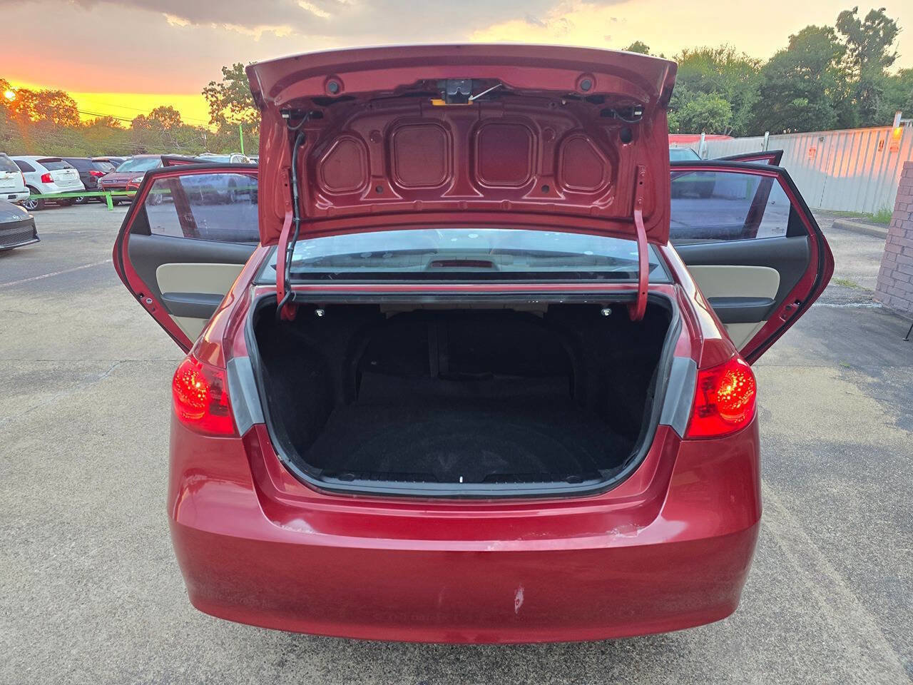 Used 2010 Hyundai Elantra GLS FWD image 33