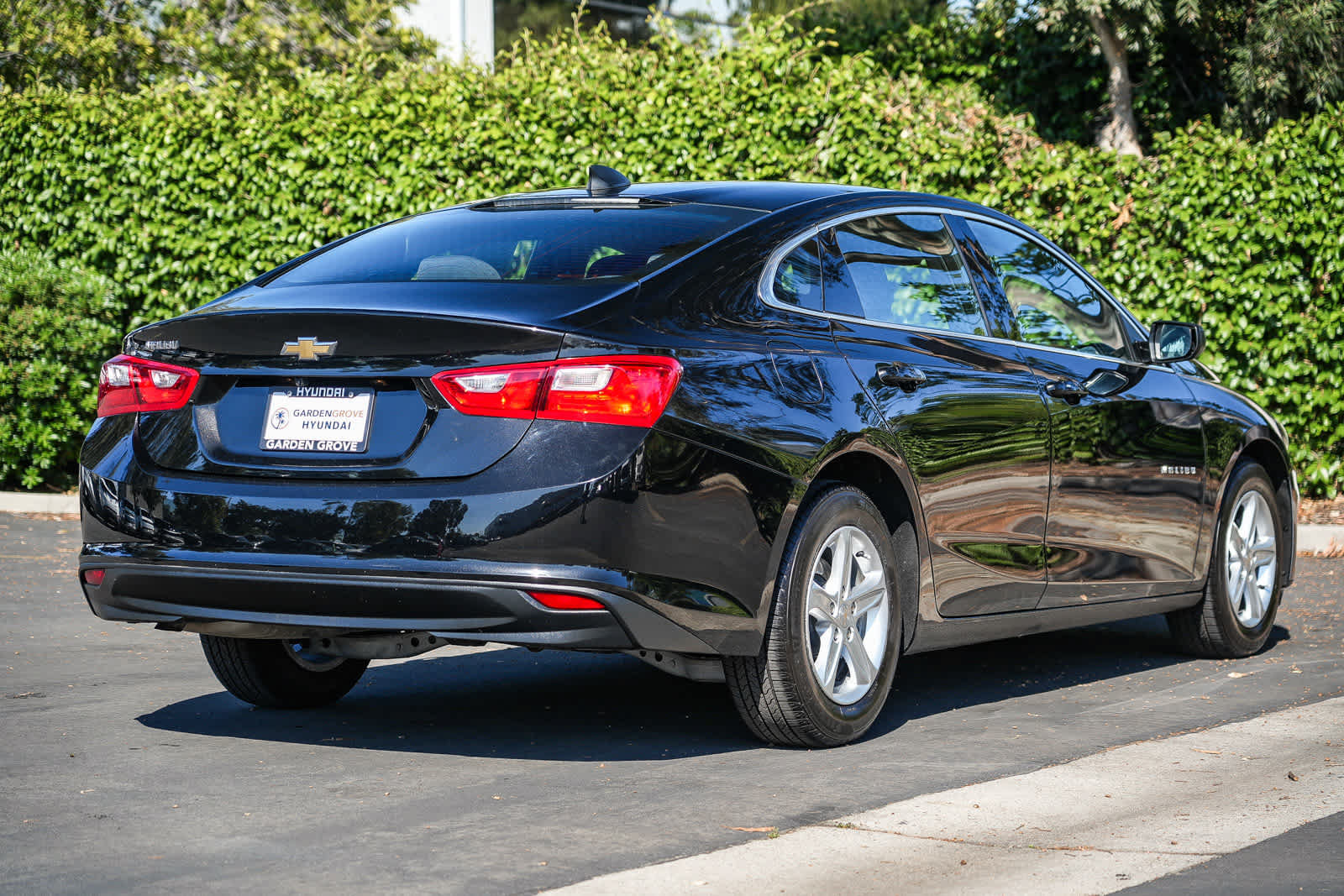 Used 2023 Chevrolet Malibu LS FWD image 5