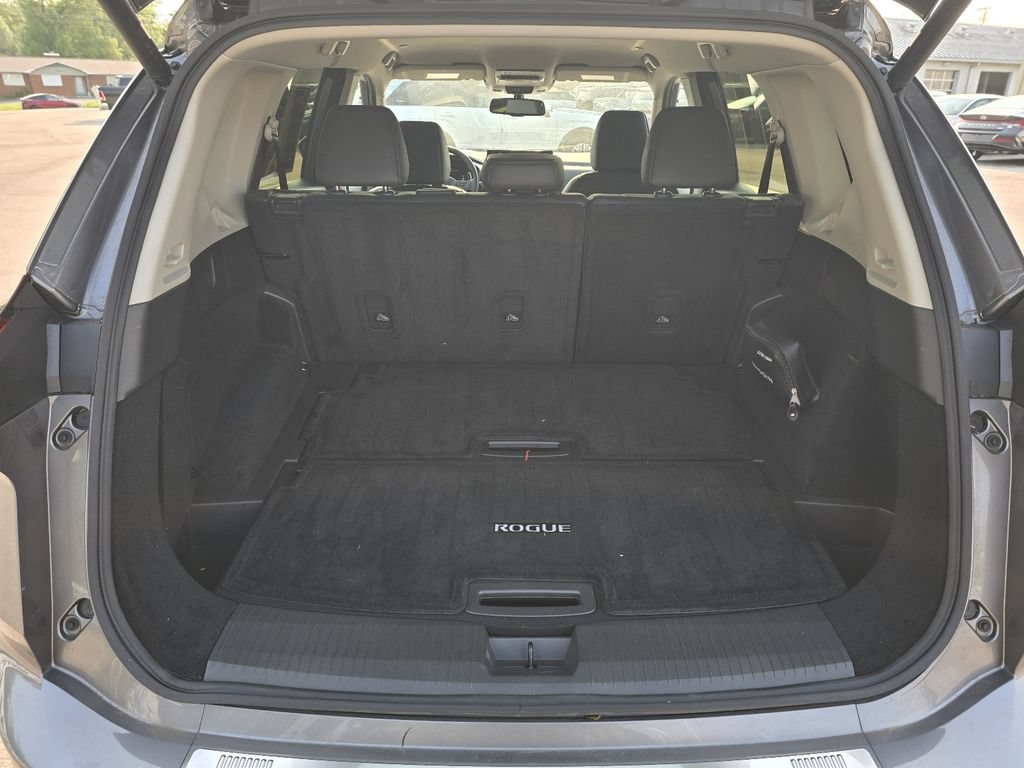 Used 2025 Nissan Rogue SL AWD/4WD image 26