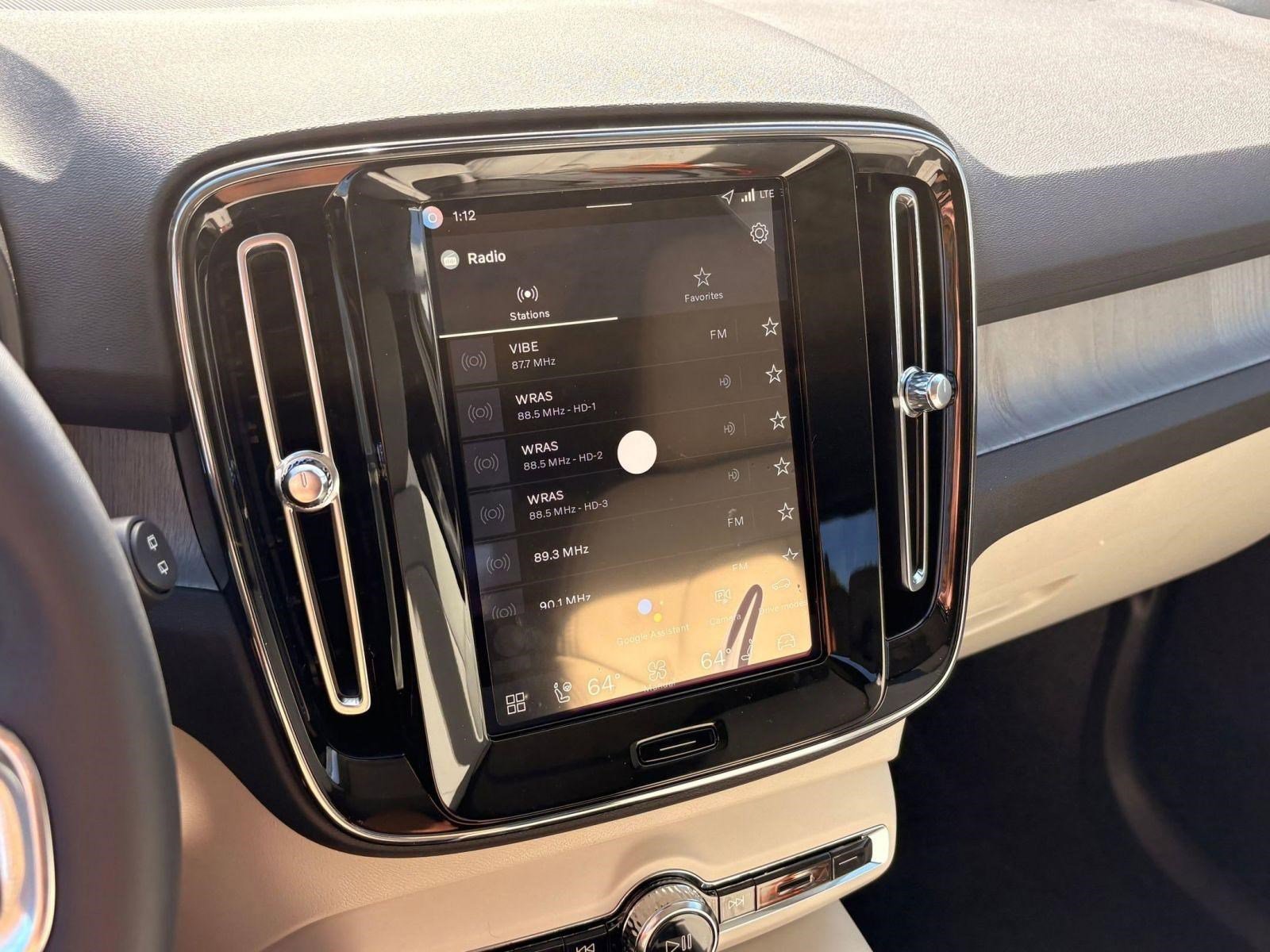 New 2026 Volvo XC40 B4 Plus w/ Climate Package image 30