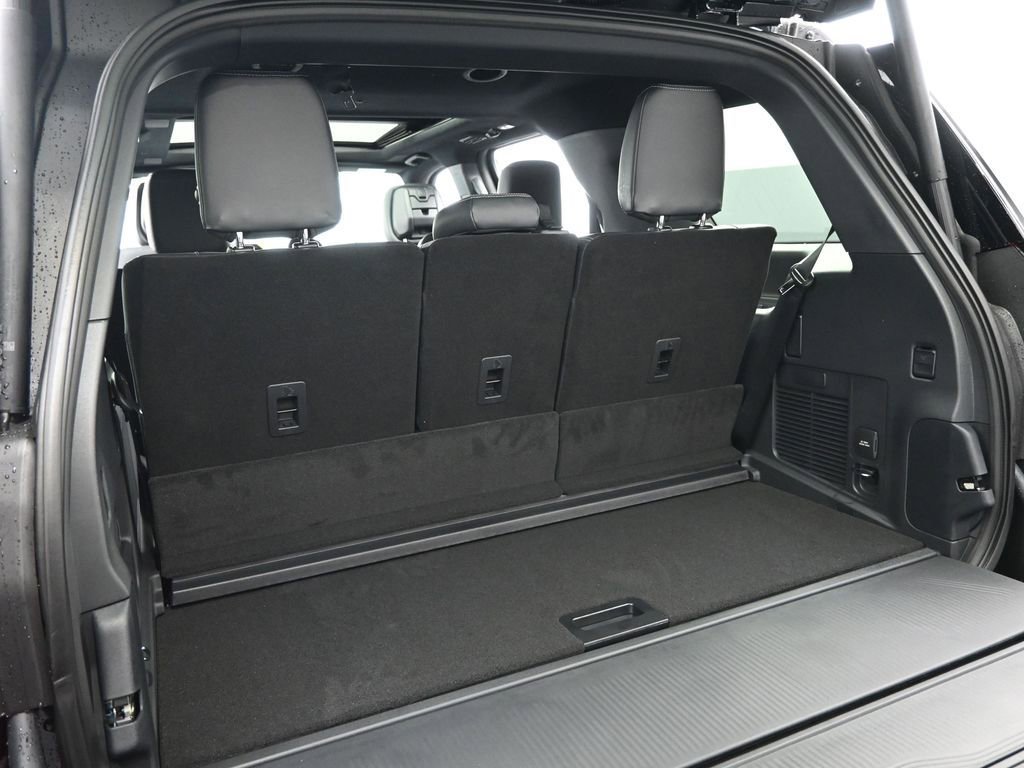 New 2026 Ford Expedition Platinum w/ Stealth Performance Package image 33