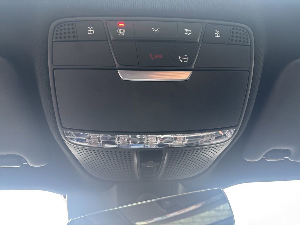 Used 2023 Mercedes-Benz E 350 4MATIC Sedan image 25