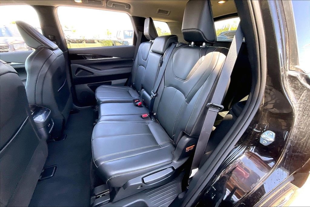 Used 2025 INFINITI QX60 Pure FWD image 25
