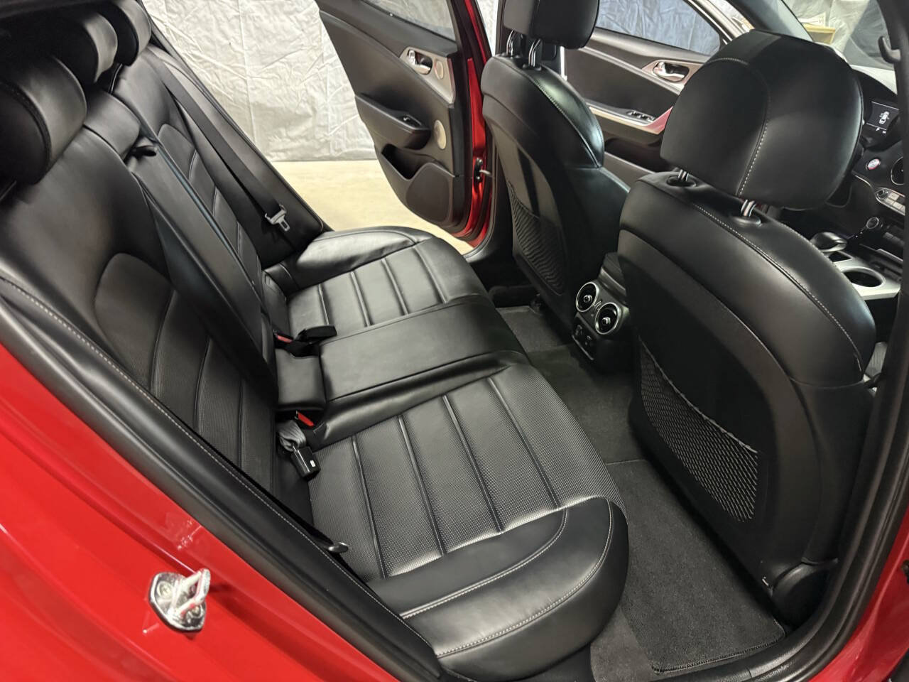 Used 2018 Kia Stinger GT2 AWD/4WD image 13