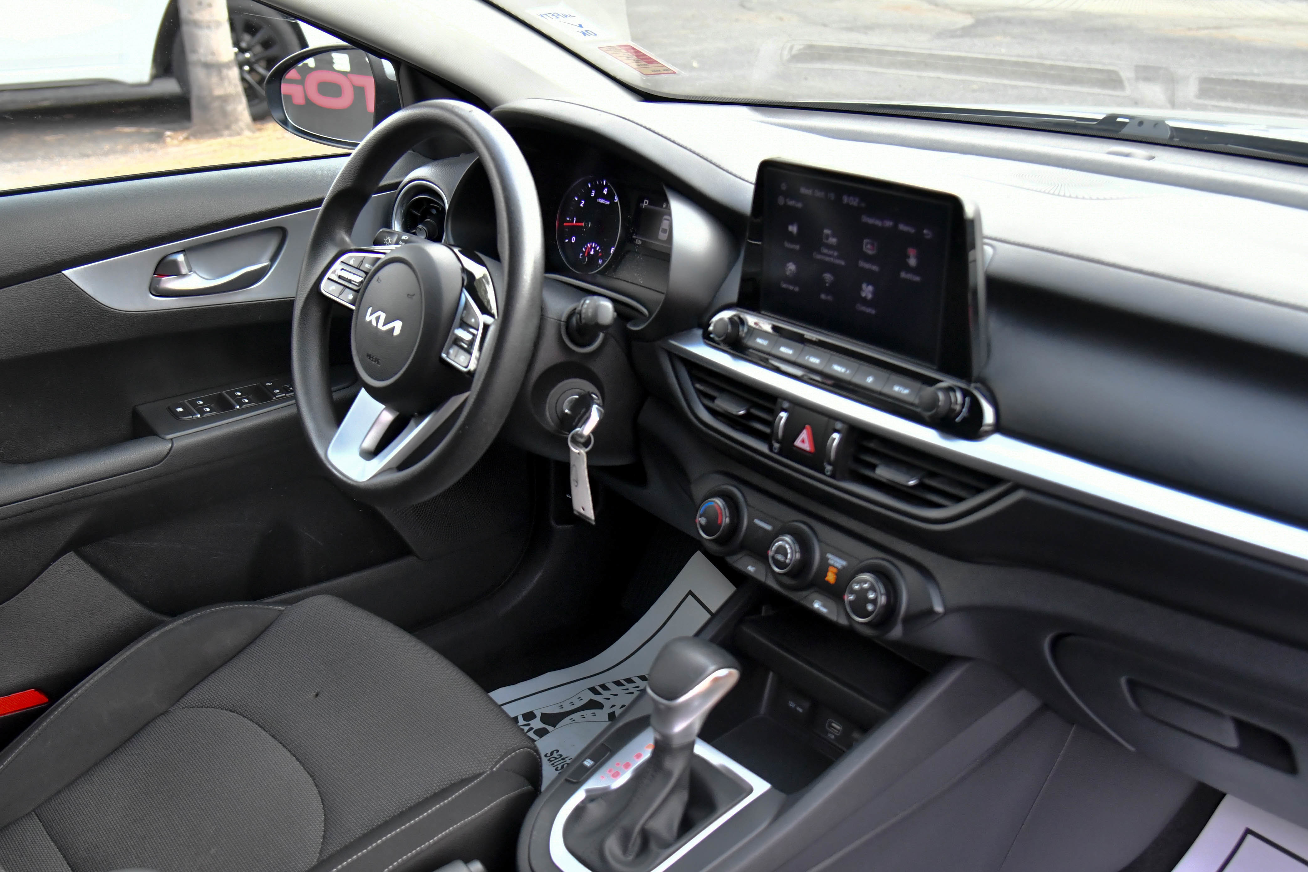 Used 2023 Kia Forte LXS image 35