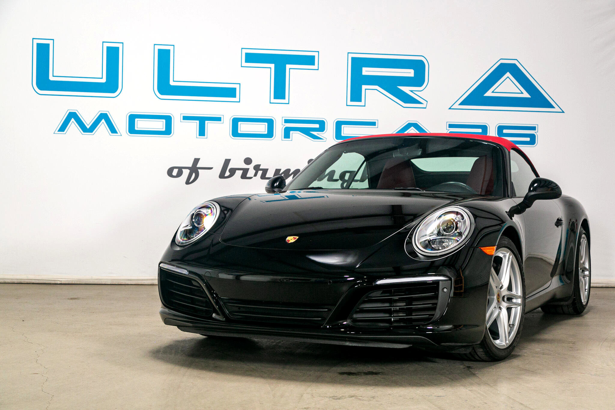 Used 2017 Porsche 911 Carrera image 9