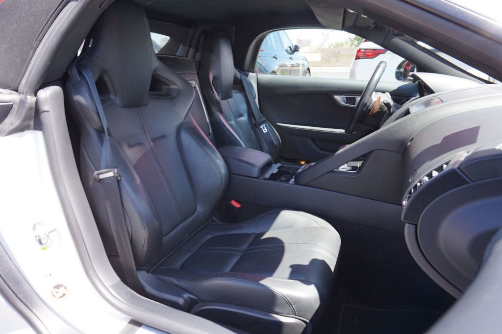 Used 2015 Jaguar F-TYPE S RWD image 22